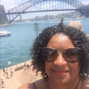 Meet your Posher, Monica